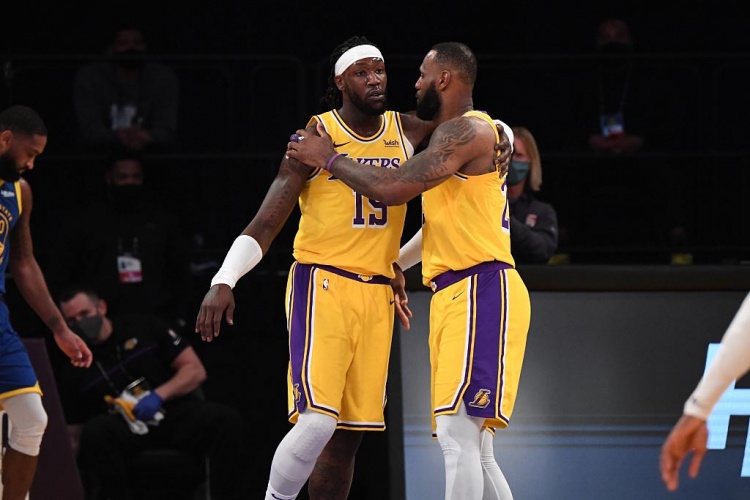 哈雷尔：我在湖人场均得分队内第三 那年老詹的伤病毁了我们🤕