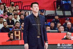 jiuyou入口-季孟年：以为青岛进攻够抽象了没想到还有高手 广厦像通宵打麻将