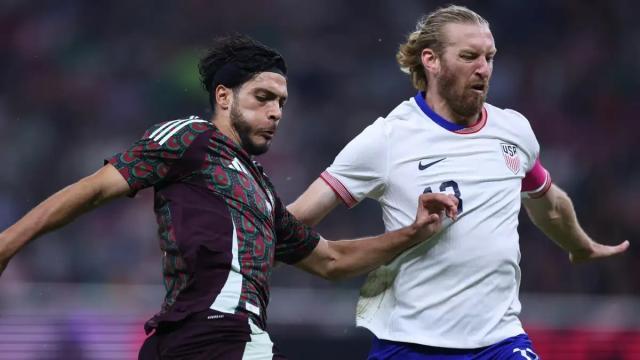 1729065449490028532.jpg 2.jpg