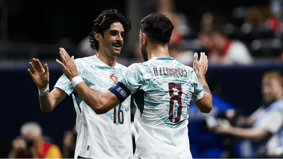 九游官网-特林康：马丁内斯会决定让谁首发；葡萄牙提前适应美国环境